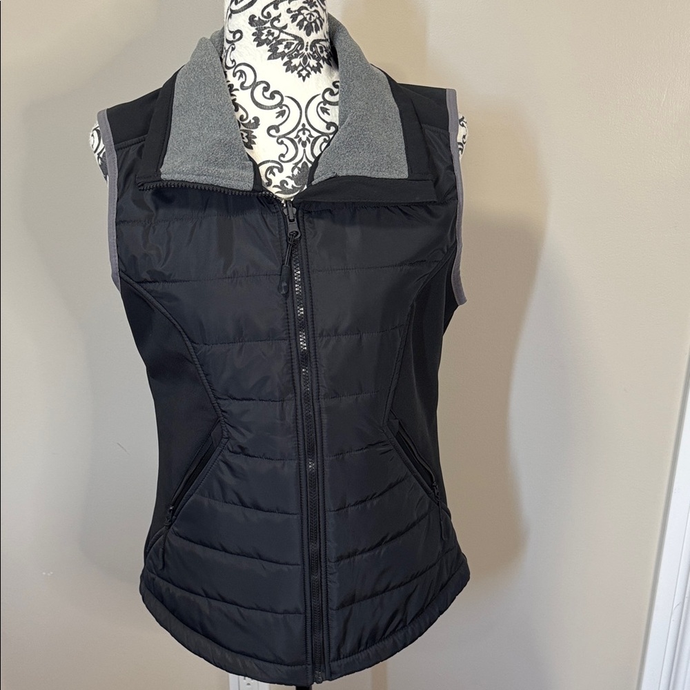 Bench Women's Black and Gray Quilted Vest
